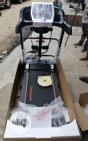 3hp Treadmil With Massager and Infortainment System