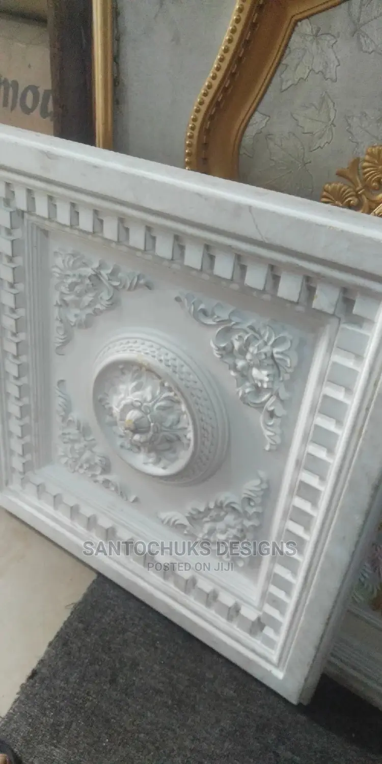 Pop Cornice for Wainscoting