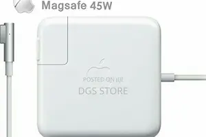 45W Mag Safe Adapter 1 Apple