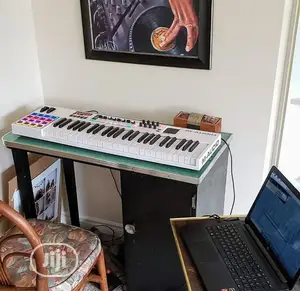 Keyboard and Piano Lessons