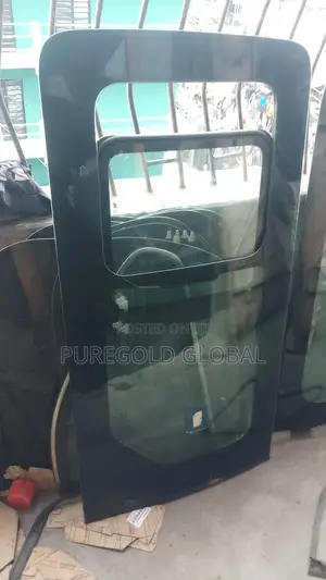 Door Glass For Hyundai H1 2008 Model