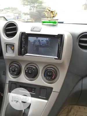 Toyota Matrix DVD Player With Camera, USB, SD Card,BT.