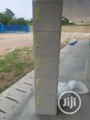 5 Doors Workers Locker