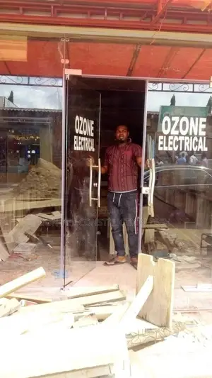 Frameless Glass Doors