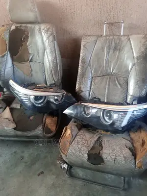 BMW E60 Head Lamp Charger 2008 Model