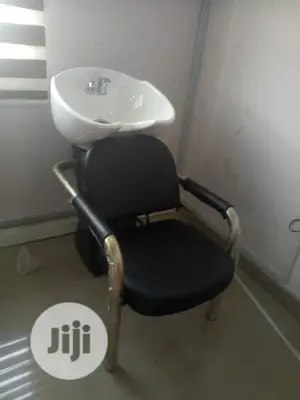 Champoo Chair