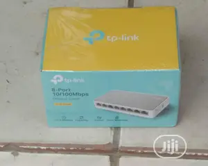 8-Port Switch 100/100mbps.