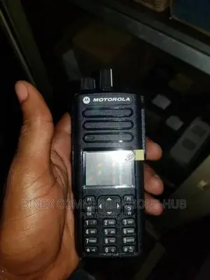 Motorola Dp4801e Transceiver Radio Uhf