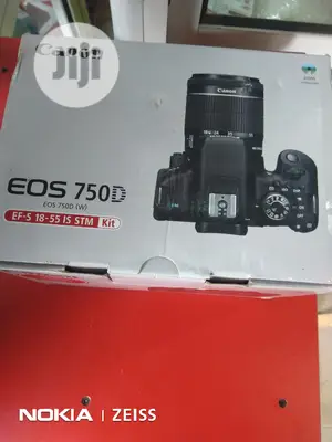 Canon EOS 750D