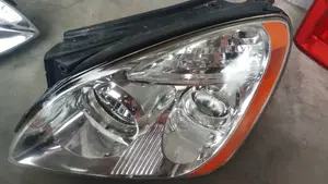 Headlamp for Kia Carens 2008 Model