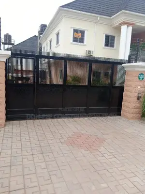 Iron Designer Gate