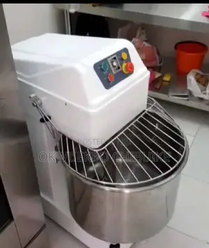 ( Dough) Flour Mixer 25kg Available for Sale.