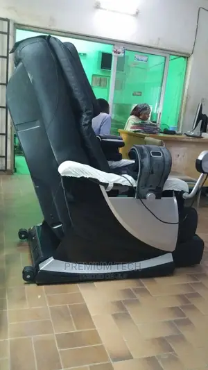 Smart 3d Massage Chair – Auto Body Scan, Deep Shoulder Massage