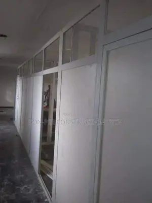 Office Partitioning With Aluminium