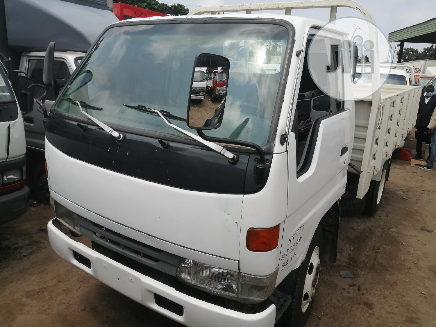 Toyota dyna 200