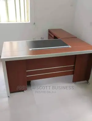 Executive 1.6m Office Table