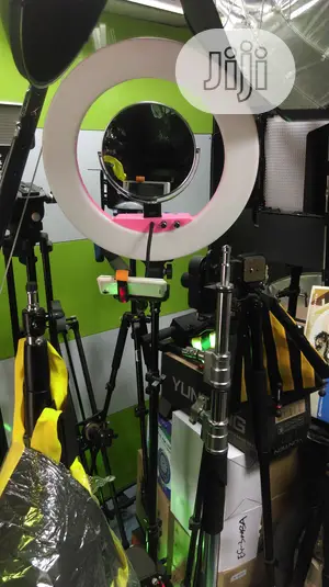 Ring Light...