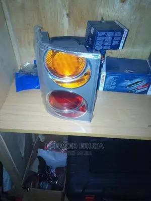 Tail Light Range Rover Vogue 2005
