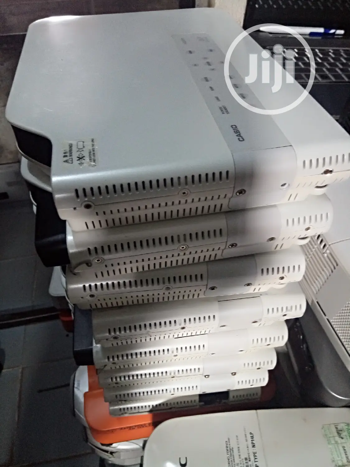 High Quality Flat Casio Projector