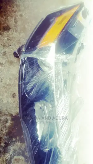 Acura TL 2012 RH Headlamp