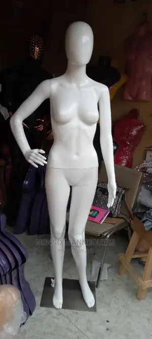 Glossy White Size 8 FEMALE Mannequins