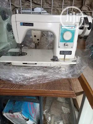 Multiple Purpose Zigzag Sewing Machine