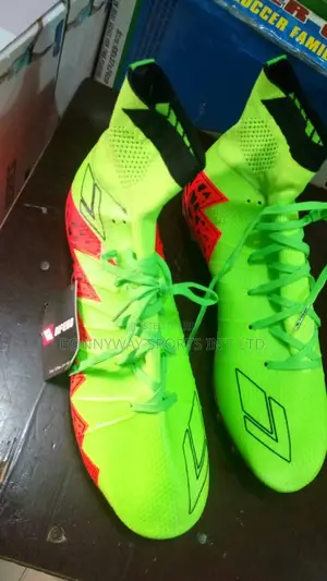 Adifino Soccer Ankle Boot