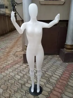 Plastic Pure White Female Faceless Mannequin