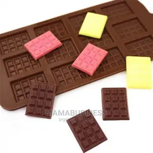 12 Even Non-Stick Silicon Chocolate Candy Molds