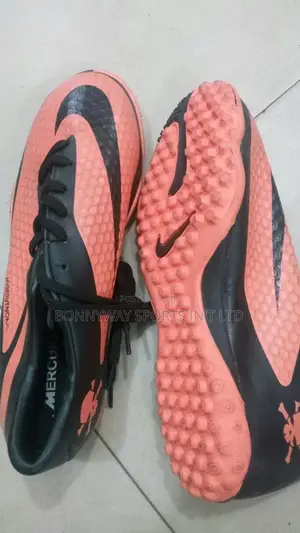 Hyper Venom, Nike Canvas Boot