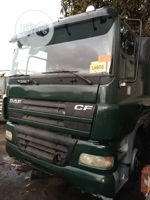 Tokunbo 430CF DAF 85 Six Tyres Head Truck Superb Rutor Engin