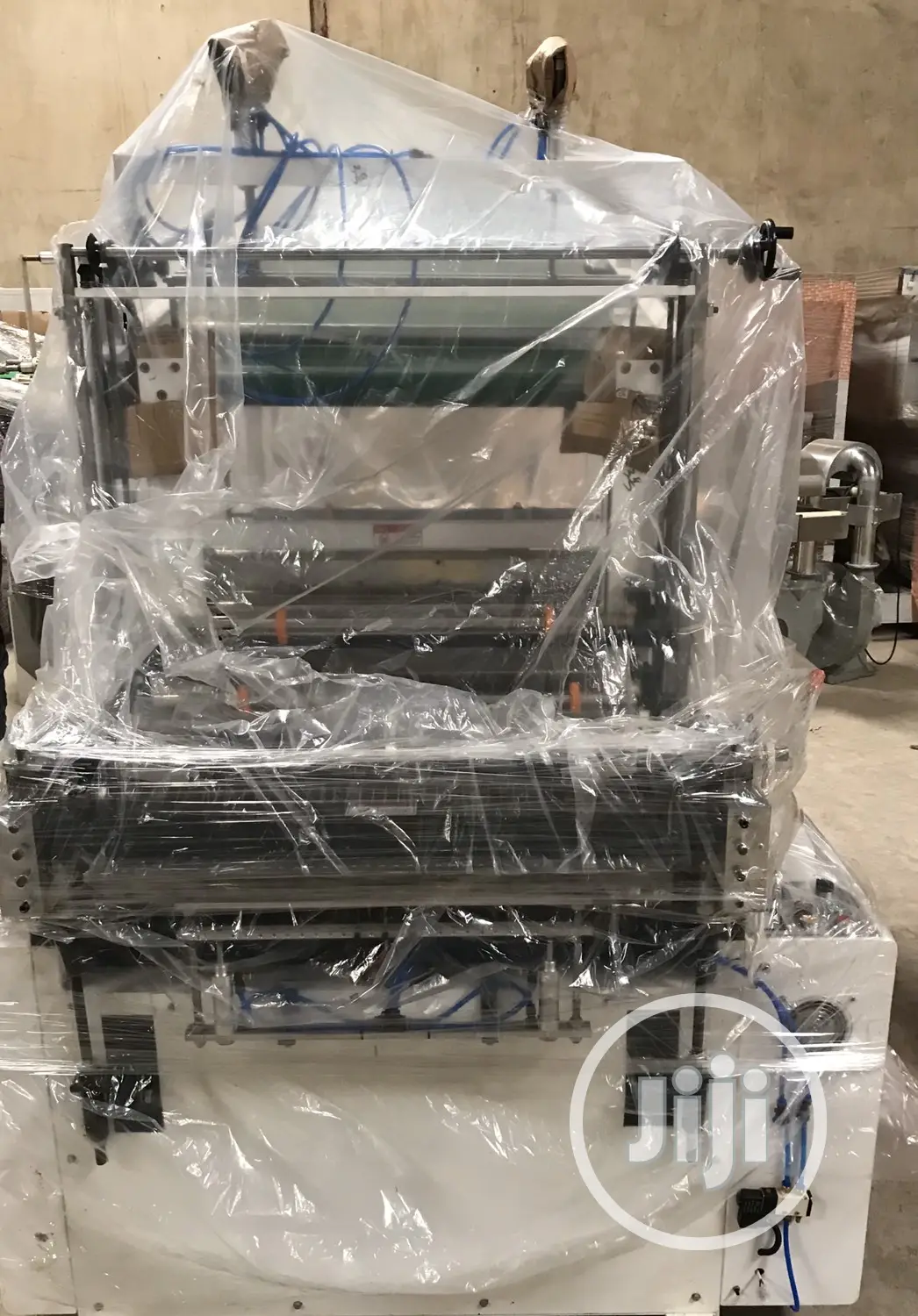 Nylon Cutting & Sealing Machine