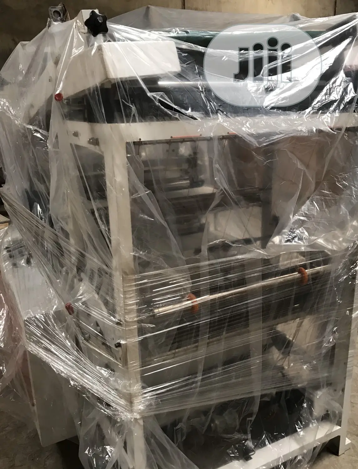 Nylon Cutting & Sealing Machine