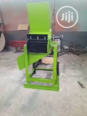 Coconut Shelling Machine