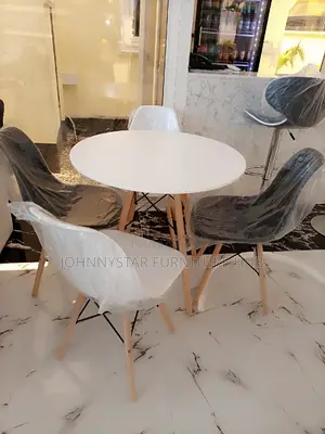 Restaurant 4 Chairs With Tables