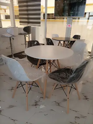 Italian Unique Restaurant 4 Chairs With Tables