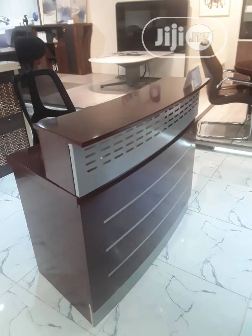 Receptionist Table
