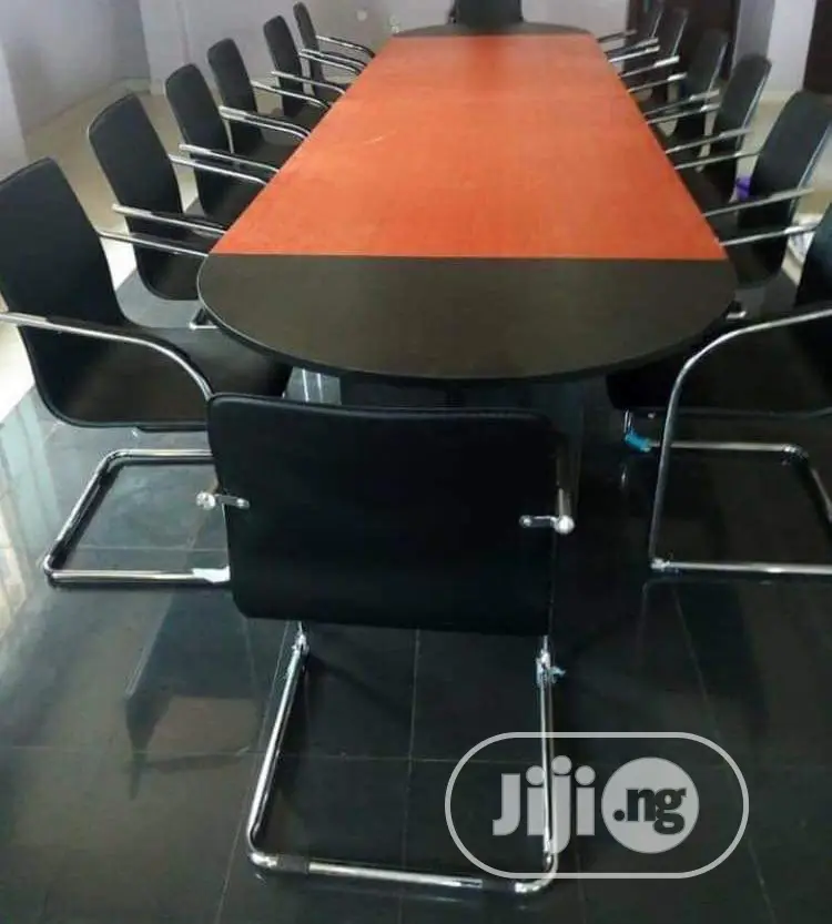 Super Conference Table