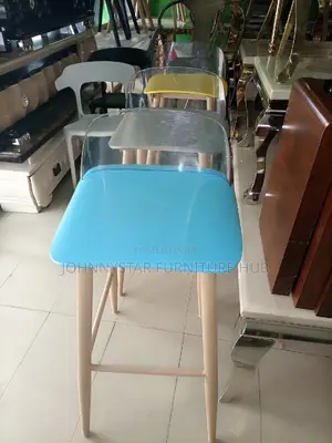 Unique Wooden Leg Bar Stools