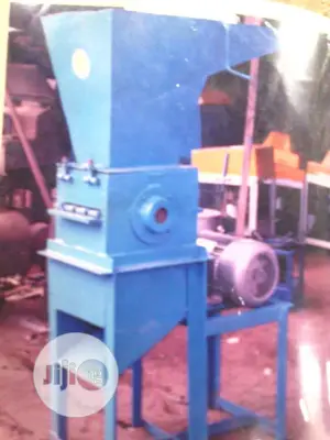 Plastic Crushing Machine With Electric Motor Normal Speed