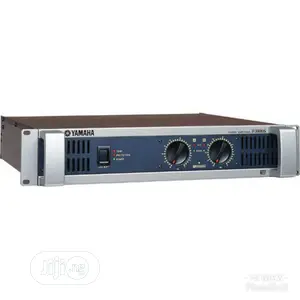 Yamaha P3500 YAMAHA Professional Power Amplifier