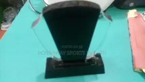 High Quality Award Logo