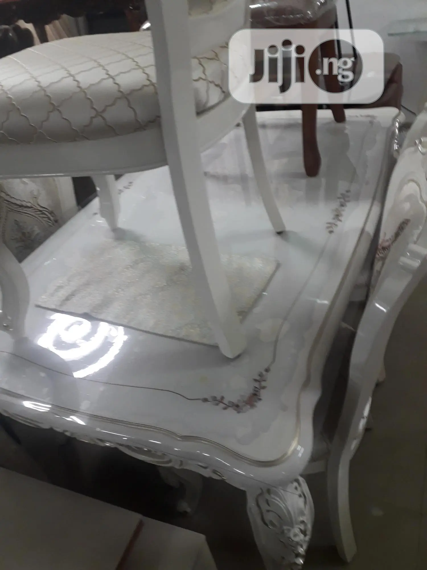 Dinning Table