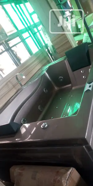 Double Jacuzzi
