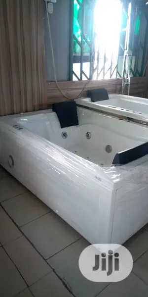 Quality Big Size Jacuzzi, Face Me I Face You
