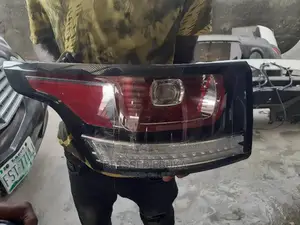 Range Rover Sport 2014_2016 Tail Light