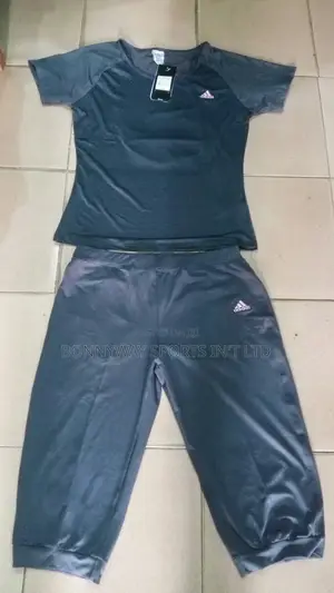 2XL,Grey Colour Ladies Gym Wear