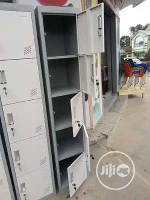 5 Doors Workers Lockers