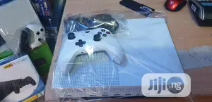 Microsoft Xbox One S Console + Games