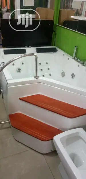 Executive England Jaccuzi With Double Stair Case.